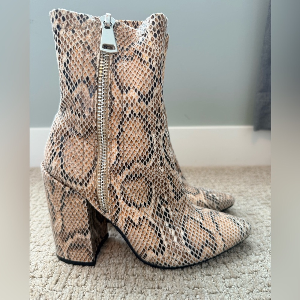 Public Desire Snakeskin Print Ankle Boots Size 8 Statement Block Heel Booties - Picture 5 of 7